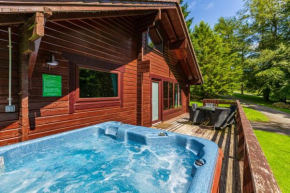 Lady Galloway 30 with Hot Tub